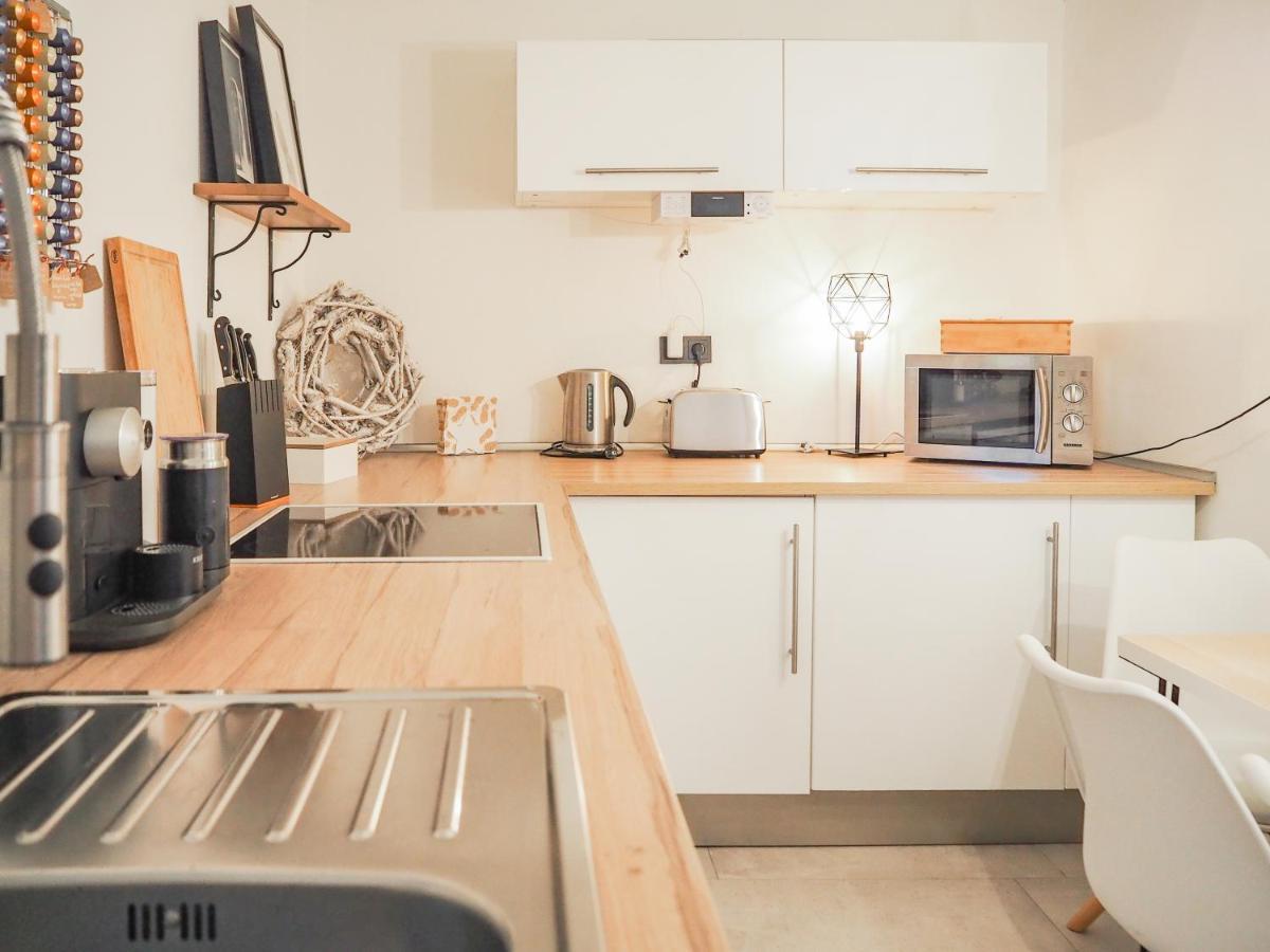Stylische Wohnung In Ruhiger Lage, Sehr Messenah Laatzen Eksteriør bilde