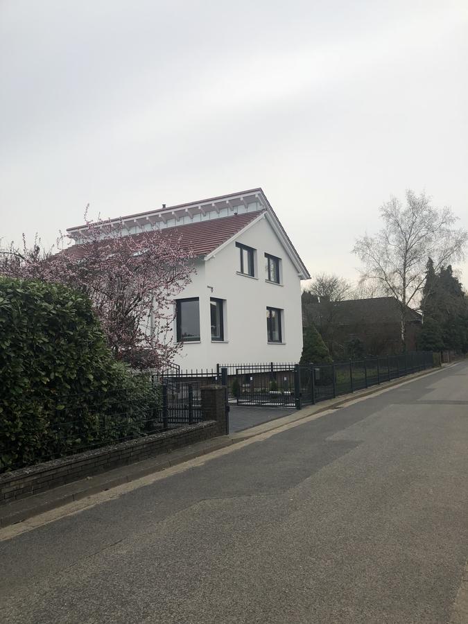 Stylische Wohnung In Ruhiger Lage, Sehr Messenah Laatzen Eksteriør bilde